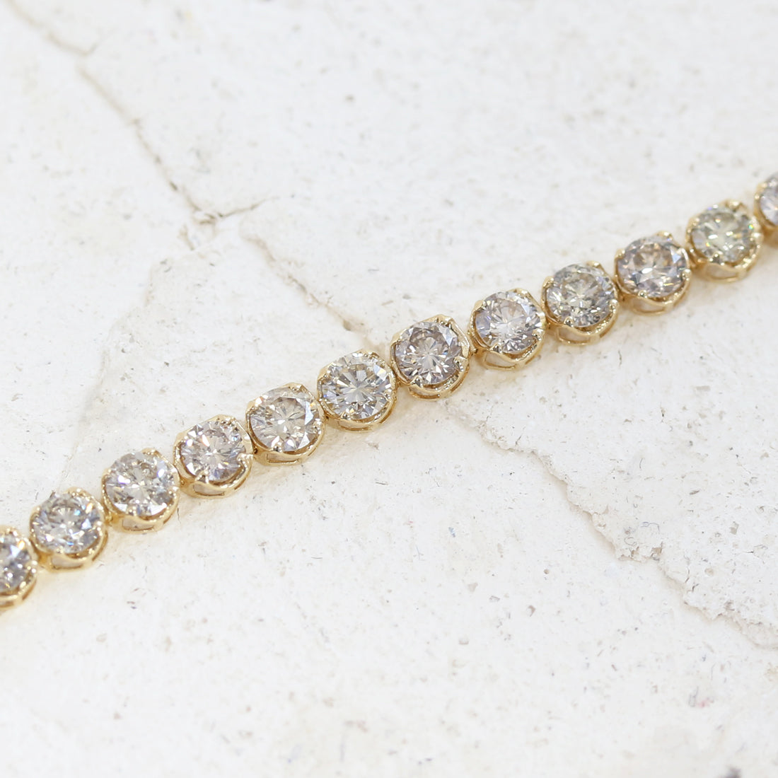 Lumiere -ルミエール-<br>フルダイヤモンド5.29ct　テニスブレスレット YG