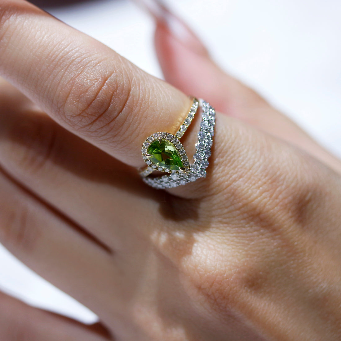 Vライン　ダイヤモンドリング