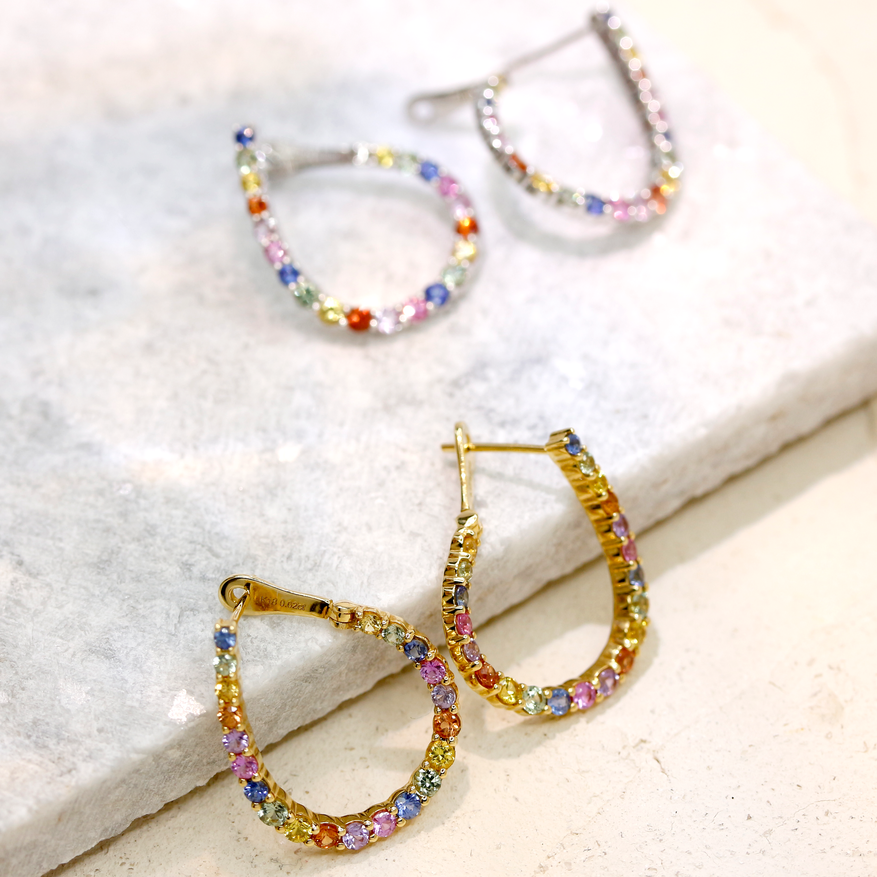 マルチカラーサファイアピアス YG – JaMais Jewelry マルチカラーサファイアピアス YG – JaMais Jewelry