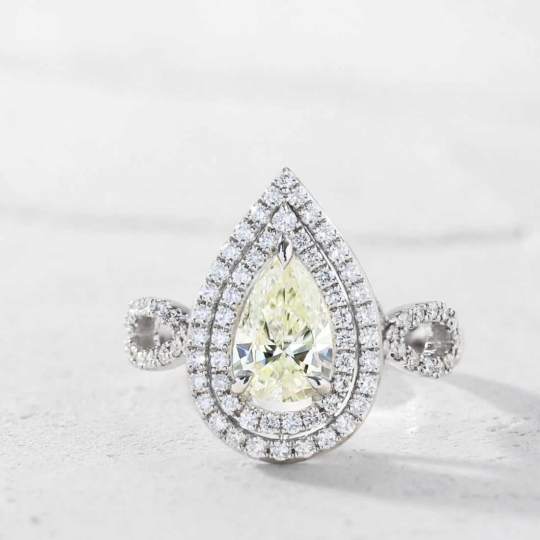 Double -ドゥブル - ぺアシェイプ イエローダイヤモンドリング　PT