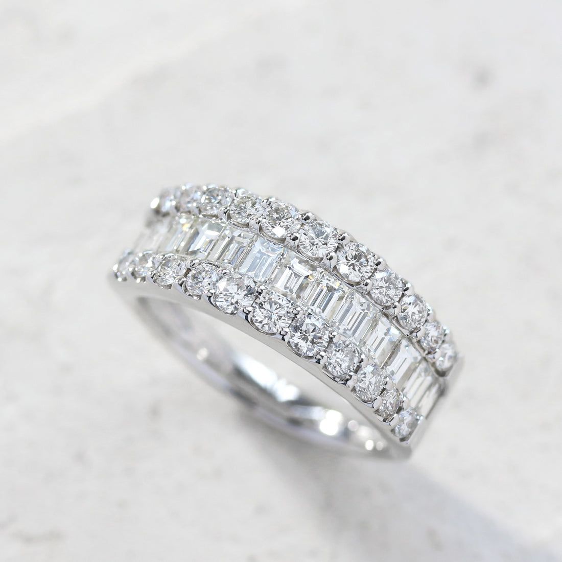 バゲット＆ラウンド　ハーフエタニティダイヤモンドリング MM　PT