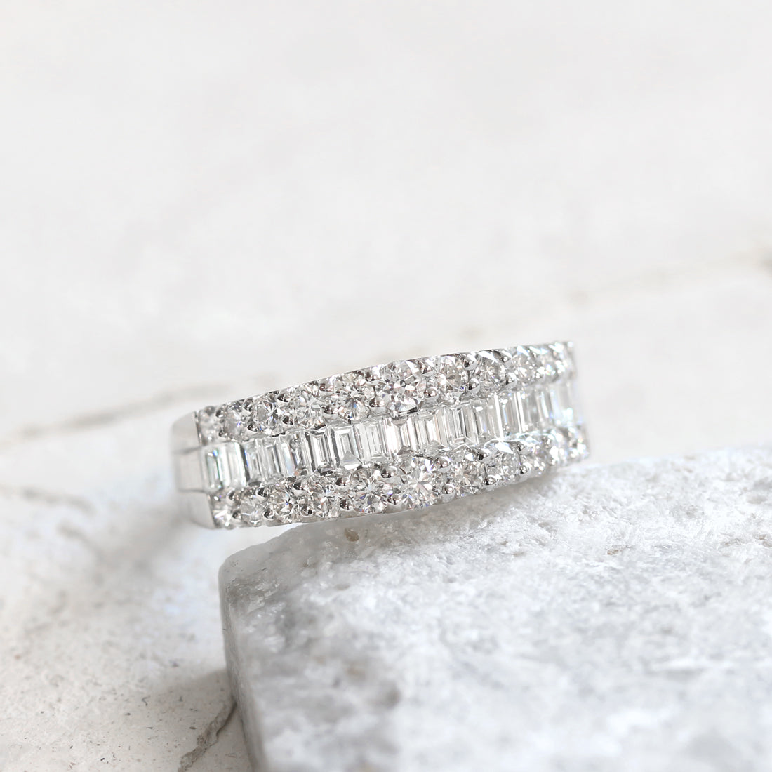 バゲット＆ラウンド　ハーフエタニティダイヤモンドリング SM　PT