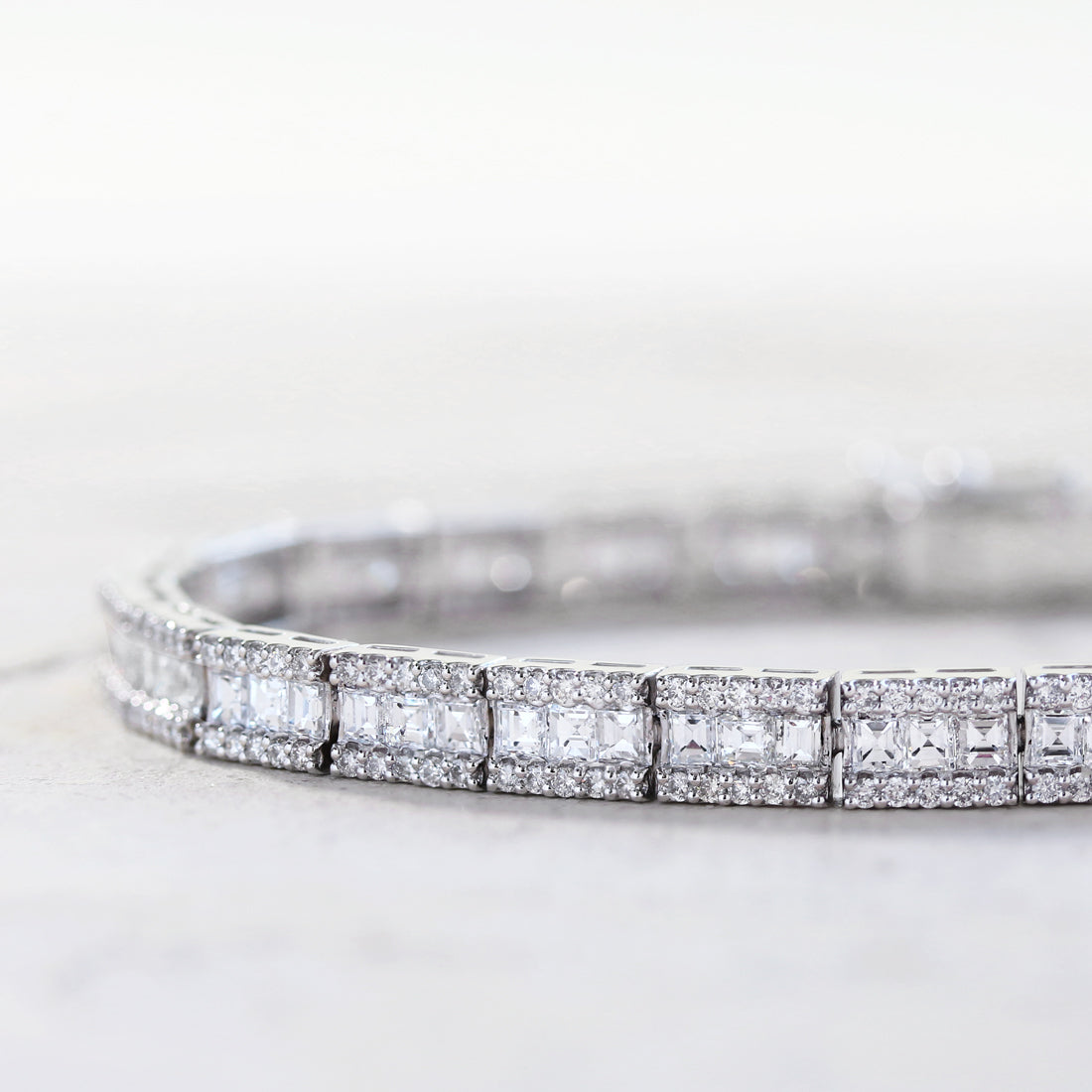 スクエアフルダイヤモンド　テニスブレスレット　PT