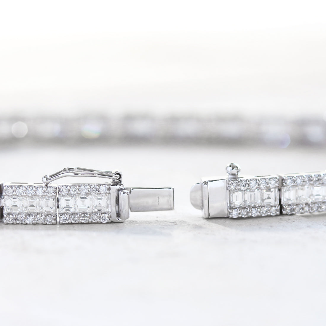 スクエアフルダイヤモンド　テニスブレスレット　PT