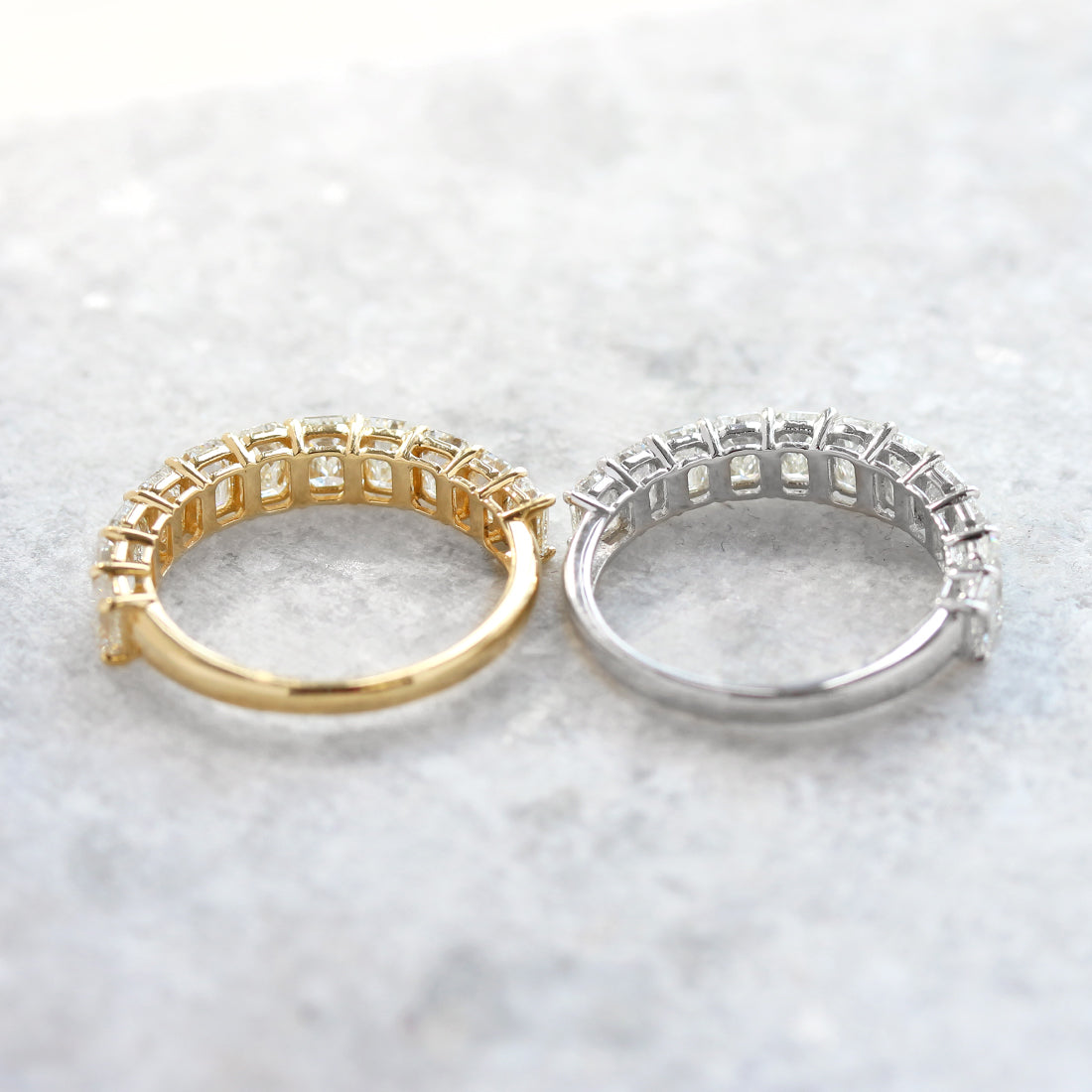 エメラルドカットダイヤモンド　ハーフエタニティリング