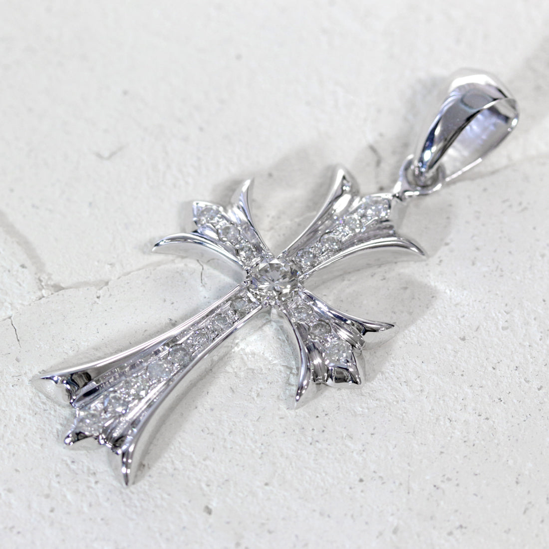 Cross -クロス-ダイヤモンドペンダントトップ WG – JaMais Jewelry